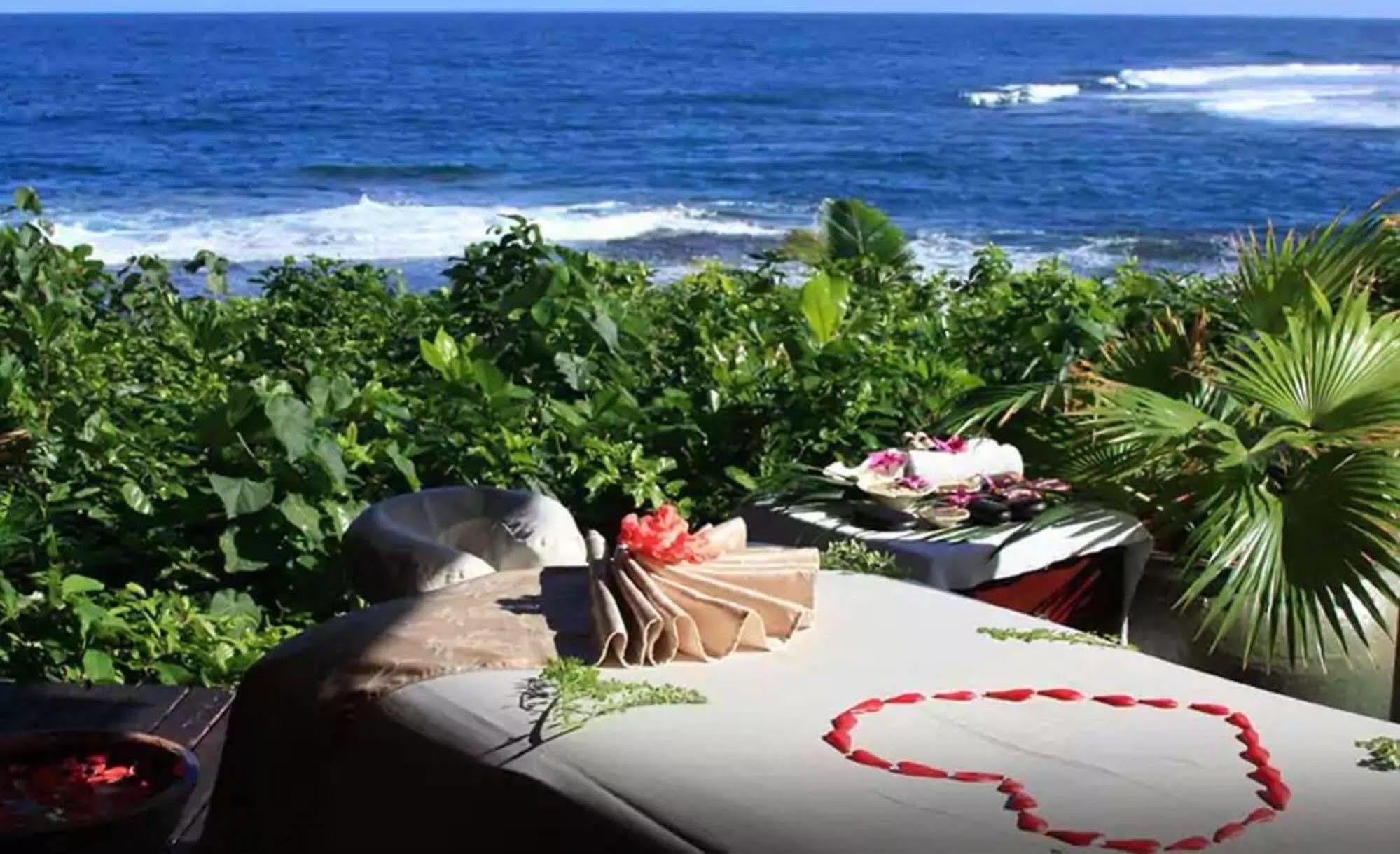 Namale Resort And Spa Savusavu Bagian luar foto